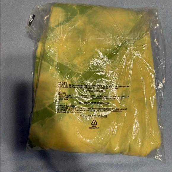 China Market Hawaiian Tye Dye Sweats - Picture 2 of 3